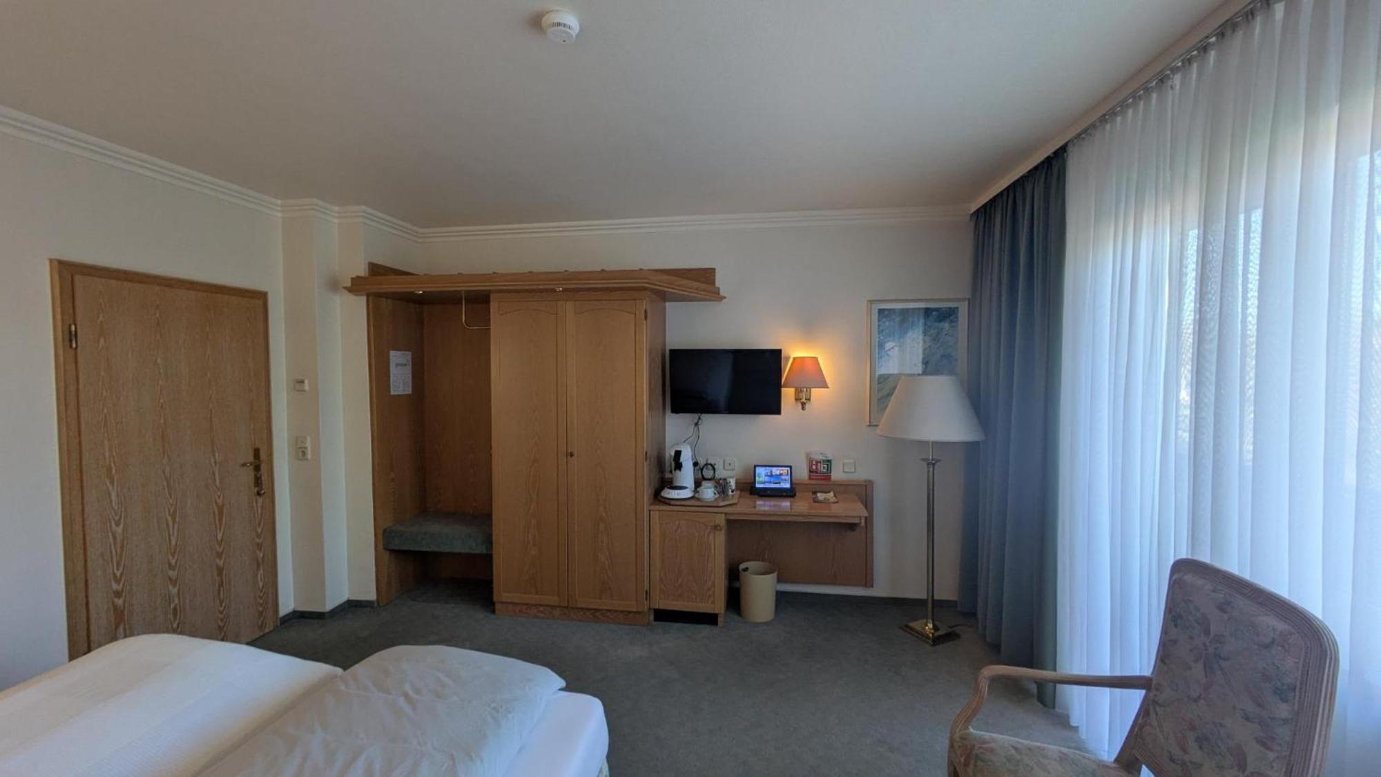 Landhotel Sonneneck - Breuna Im Naturpark מראה חיצוני תמונה