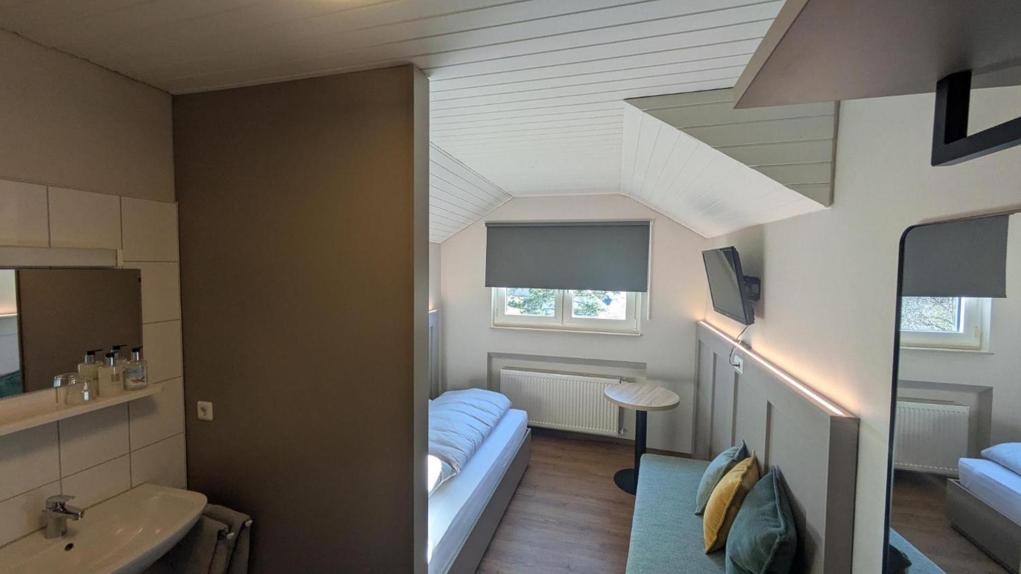 Landhotel Sonneneck - Breuna Im Naturpark מראה חיצוני תמונה